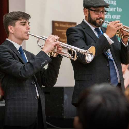 Senior School Perform to Primary with Hot House Music